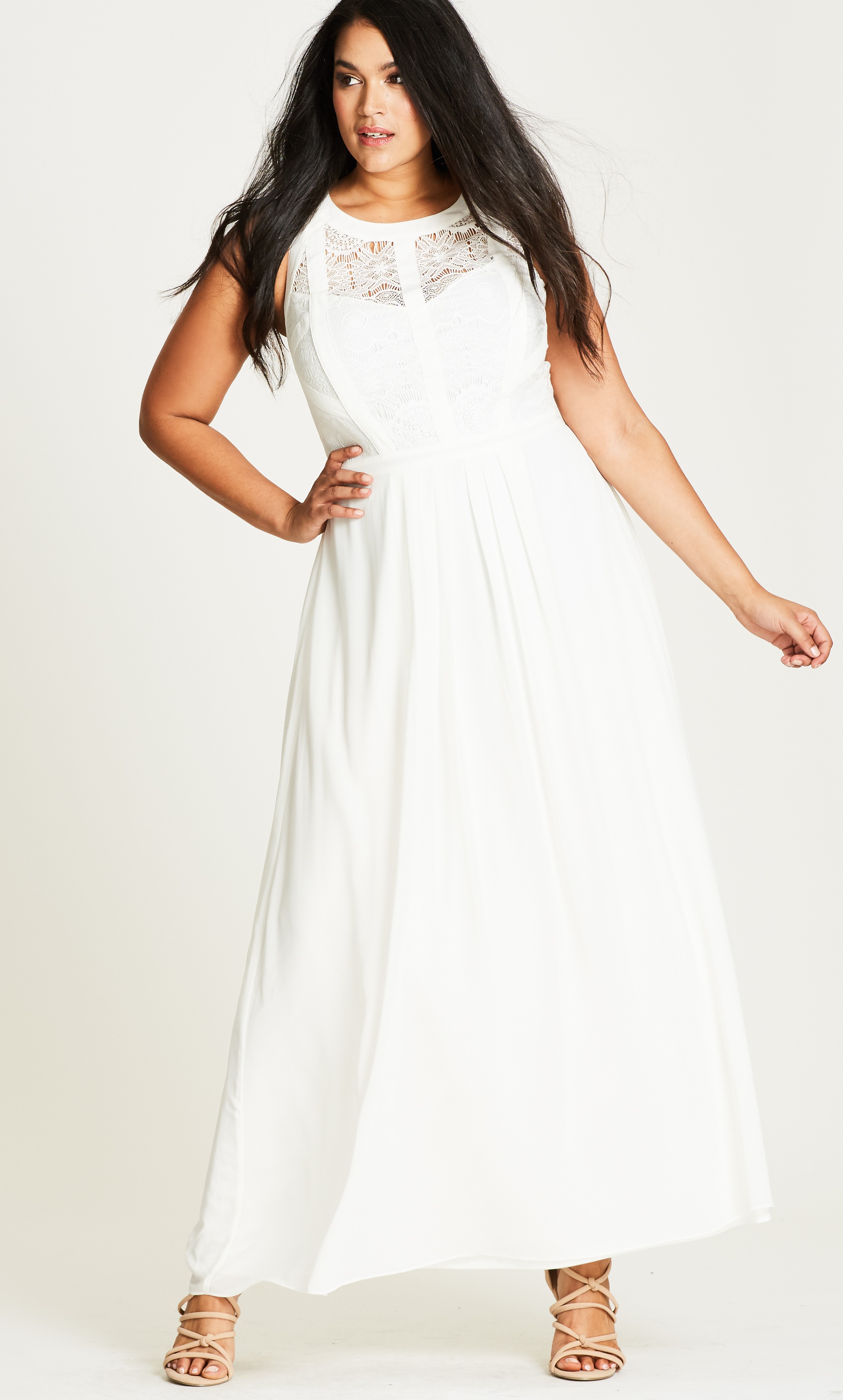 12 Plus Size White Party Dresses - Alexa Webb