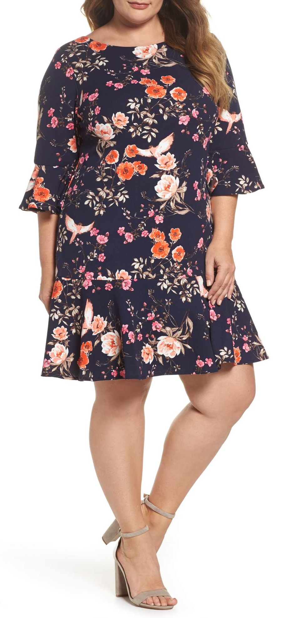 39-plus-size-spring-wedding-guest-dresses-with-sleeves-alexa-webb