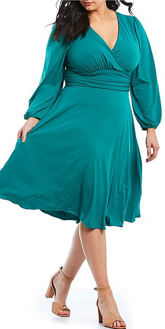 39 Plus Size Wedding Guest Dresses with Sleeves - Alexa Webb