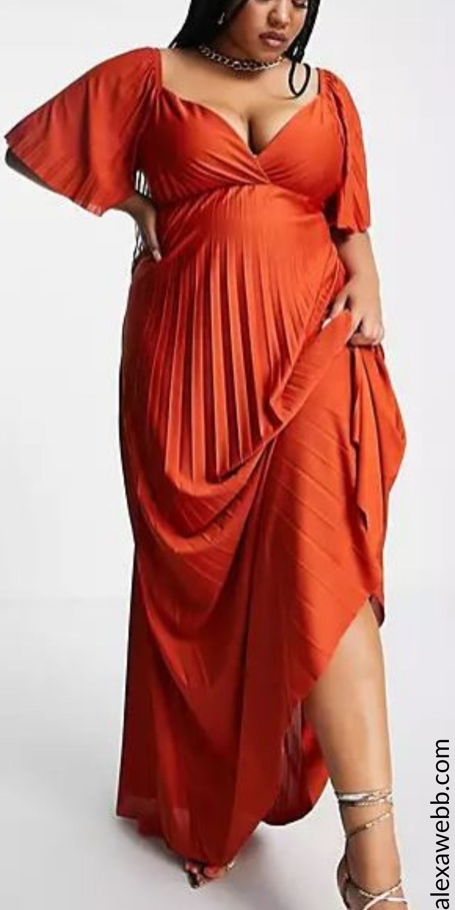 42 Plus Size New Year's Eve Gowns - Alexa Webb